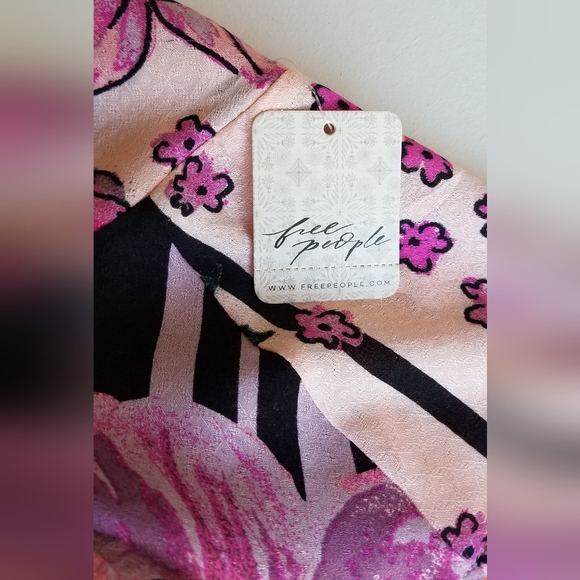 Free People Hot Tropics Halter Blouse ⭐⭐ - Picture 6 of 13